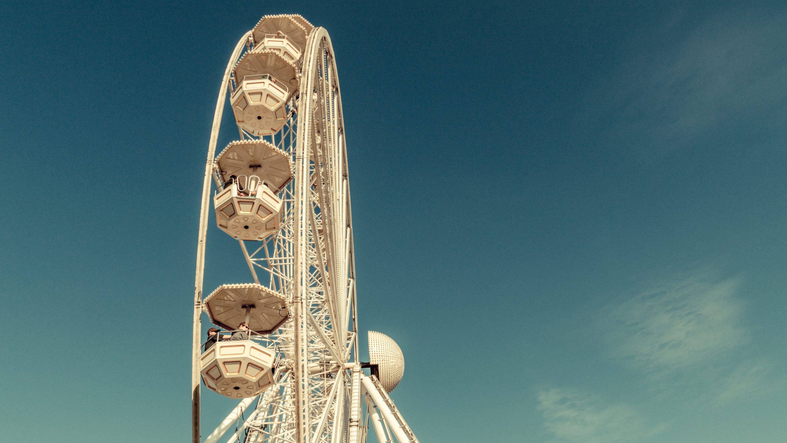 benedikt-hoffmann-2Bc4WY1A_kg-unsplash